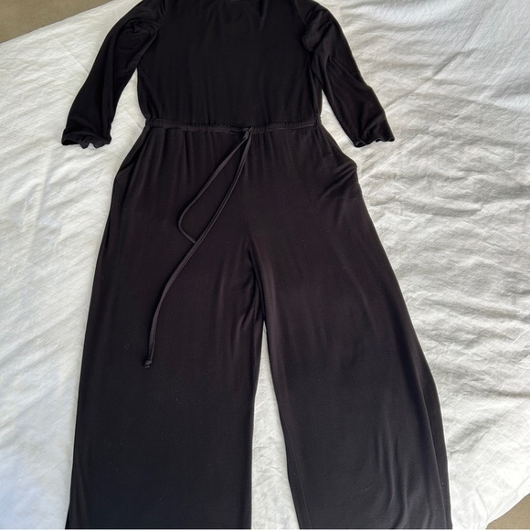 Chic Black Jumpsuit with Blouson Top Long Sleeves and Wide-Leg Pants size XL - Picture 6 of 15